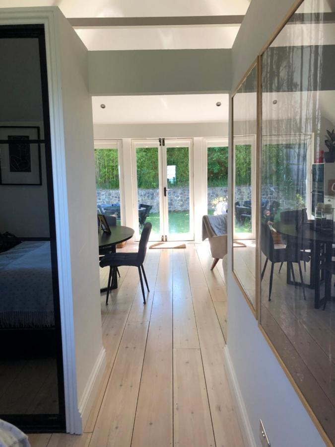 The Loft Apartment Crowborough Bagian luar foto