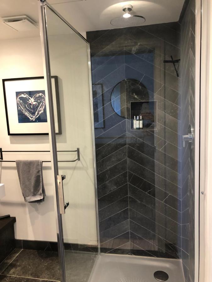 The Loft Apartment Crowborough Bagian luar foto